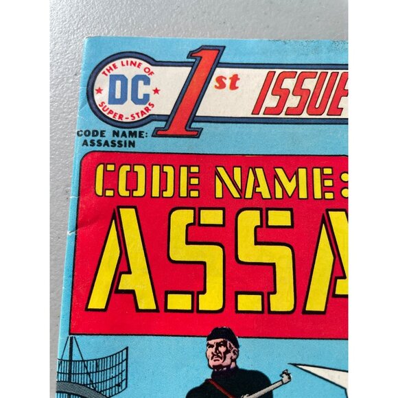 DC Comics #11 February 1976 Code Name: Assassin 1st Issue Bagged Boarded - Picture 6 of 6